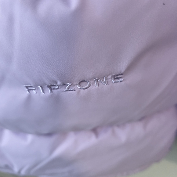 Elegant Lilac Puffer Jacket for Women - Picture 6 of 11